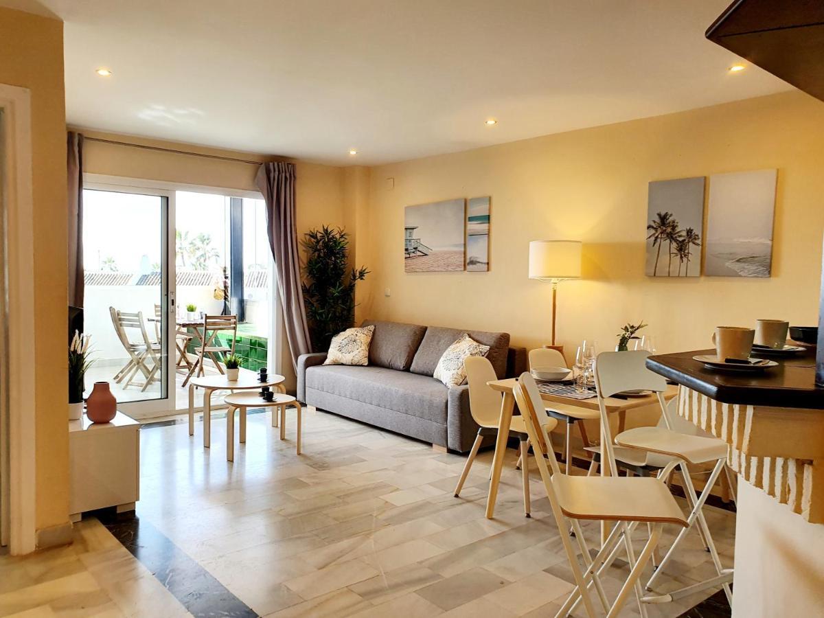 Cozy Apartment On The Beach Sitio de Calahonda Exterior foto