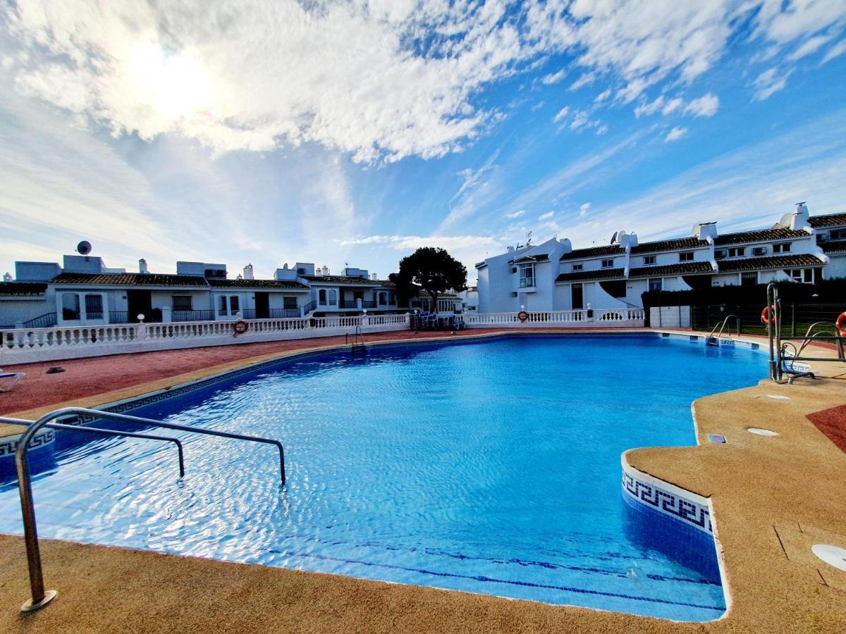 Cozy Apartment On The Beach Sitio de Calahonda Exterior foto