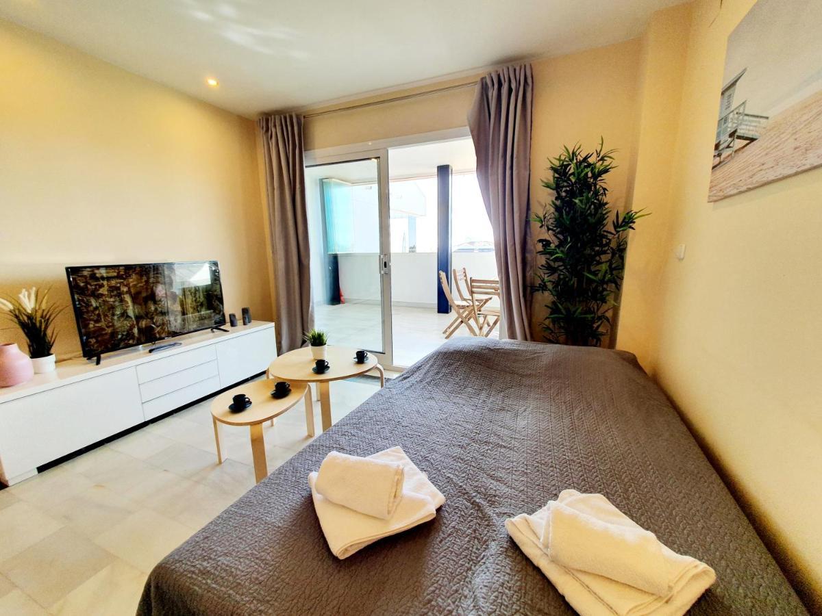 Cozy Apartment On The Beach Sitio de Calahonda Exterior foto